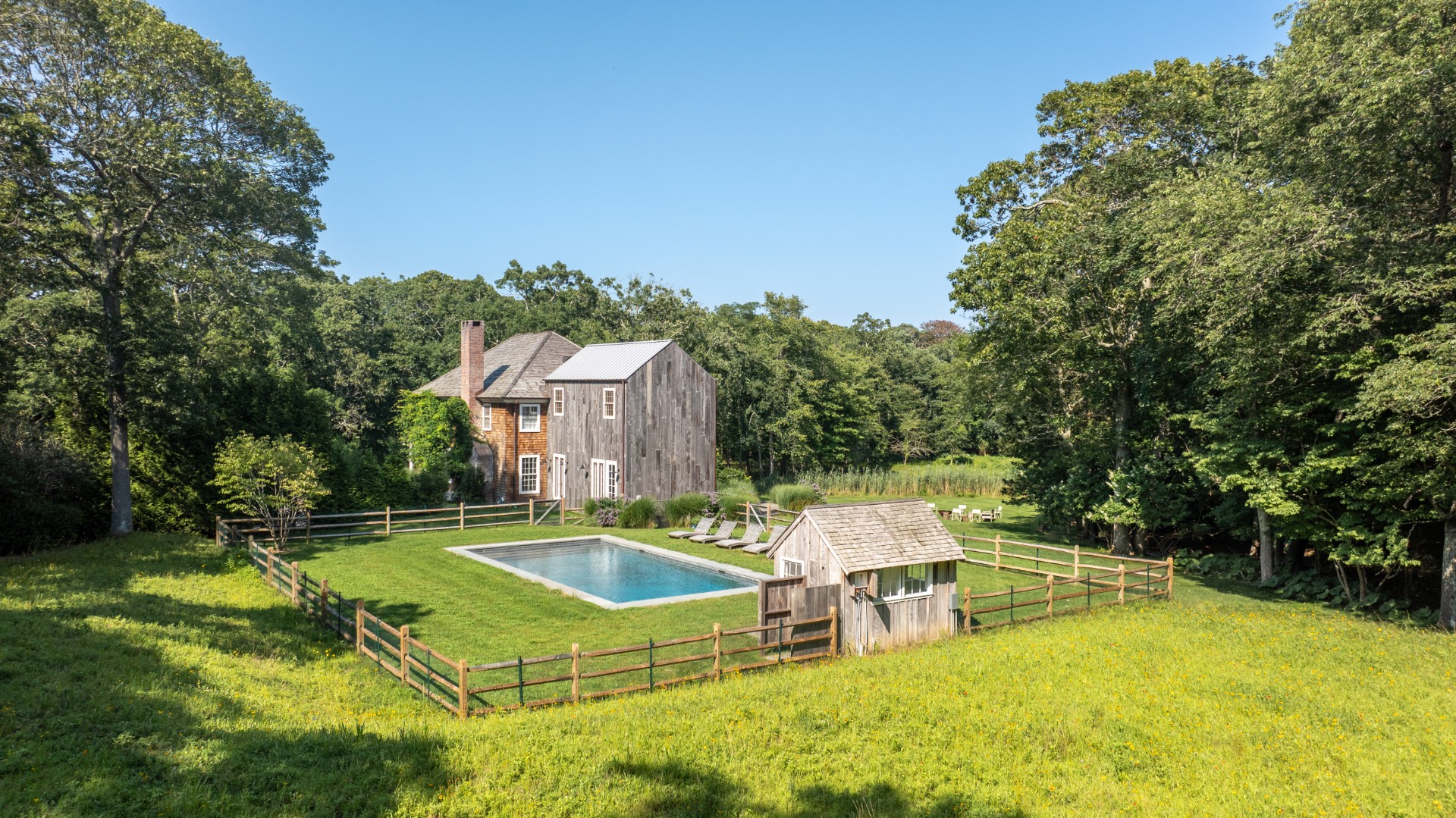 Country Small